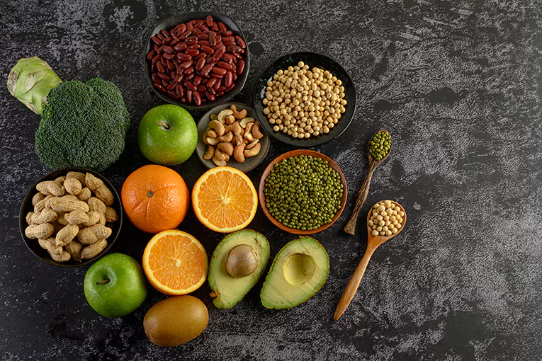 فیبر غذایی چیست؟ | 7 خاصیت ، منابع و انواع آن